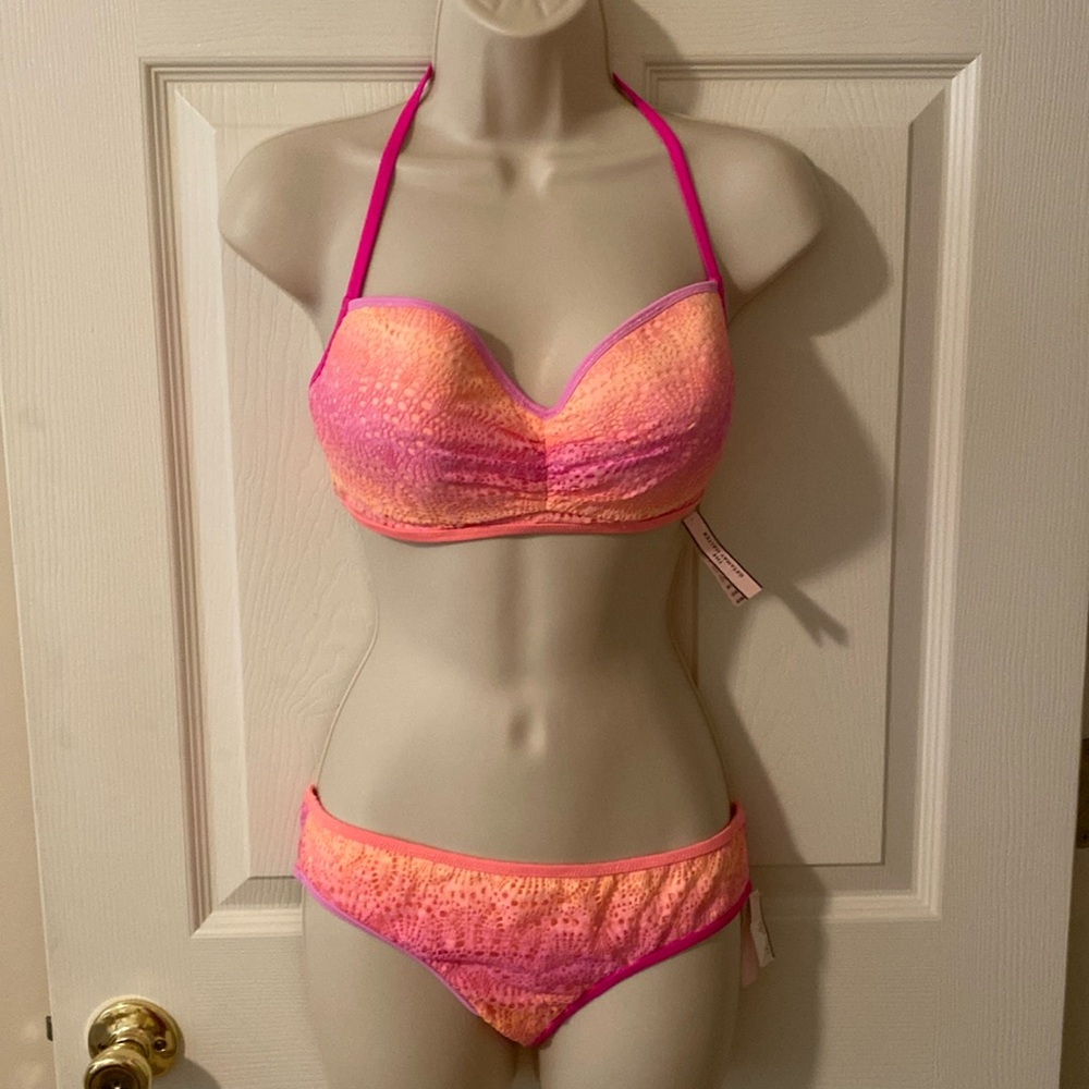 NWT  SEXY 🔥 Victoria’s Secret 32DD Bikini Small Bottoms, Orange Pink Ombré
